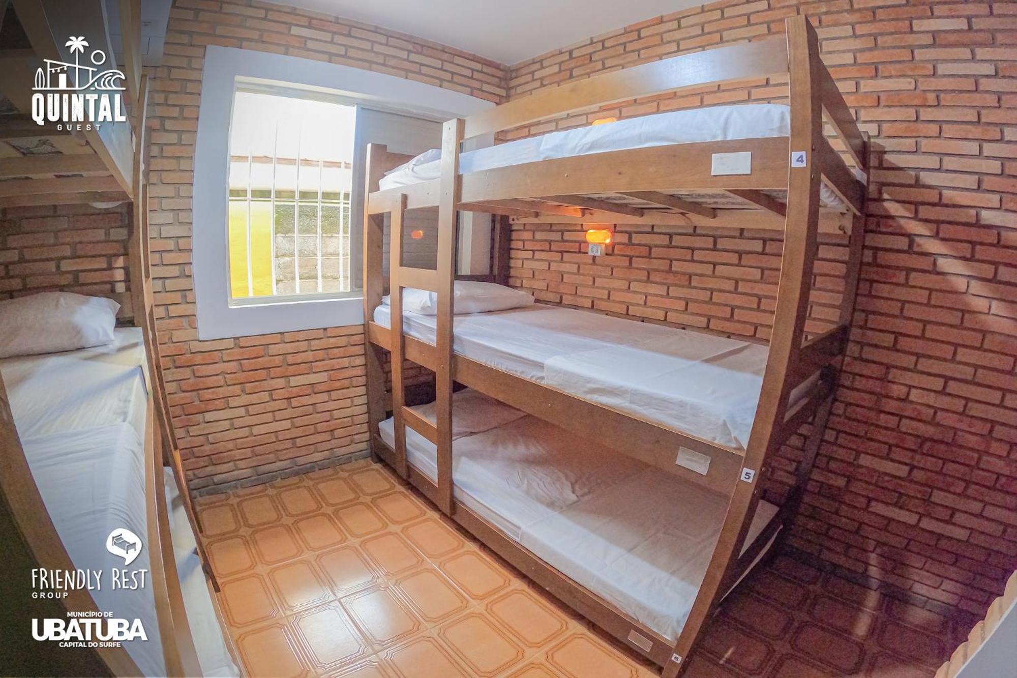 Hostel Quintal Guest Ubatuba - Pg Bagian luar foto