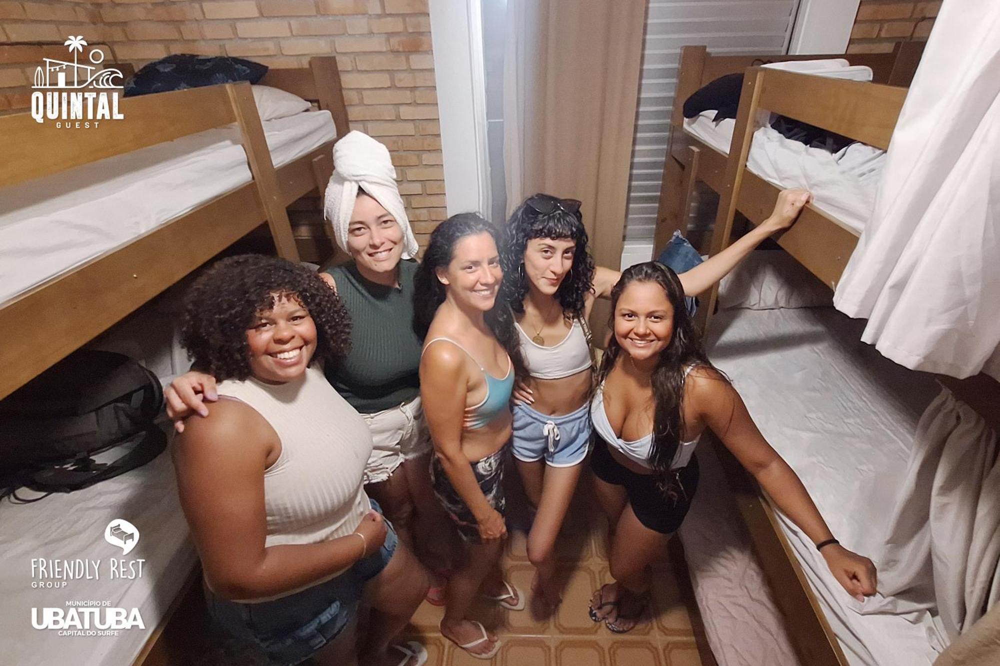 Hostel Quintal Guest Ubatuba - Pg Bagian luar foto