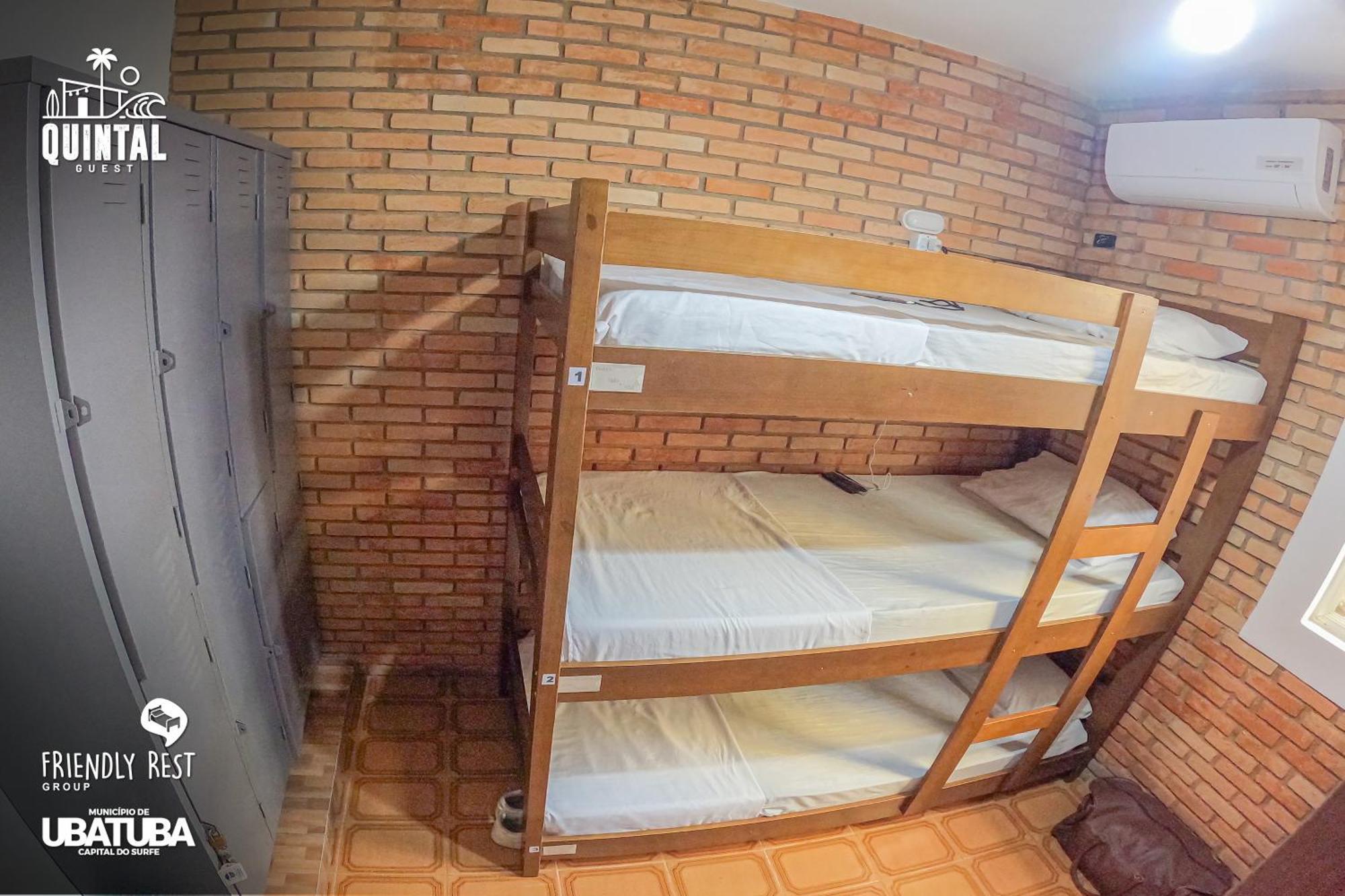 Hostel Quintal Guest Ubatuba - Pg Bagian luar foto
